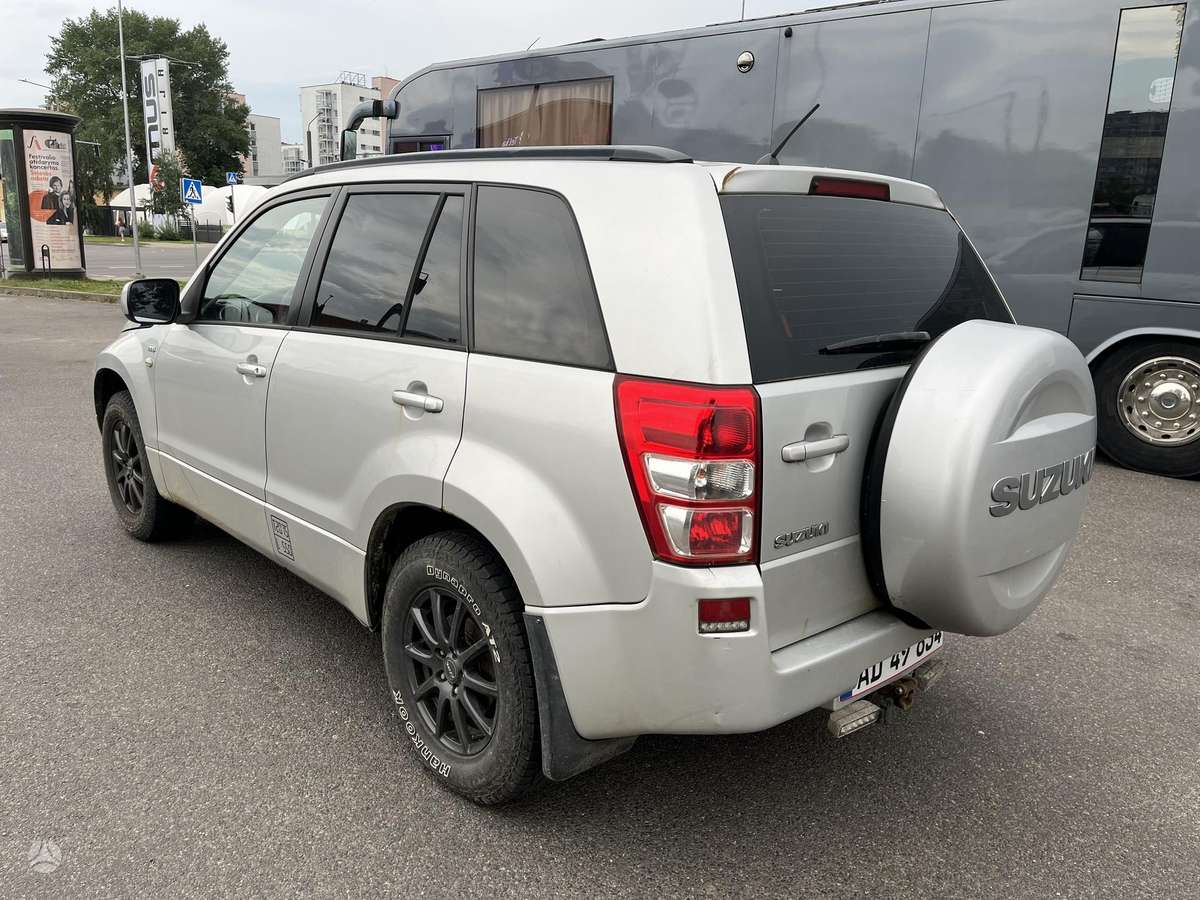 Suzuki Vitara 2006 — engine 1905 cm³, 90 HP (66kW)