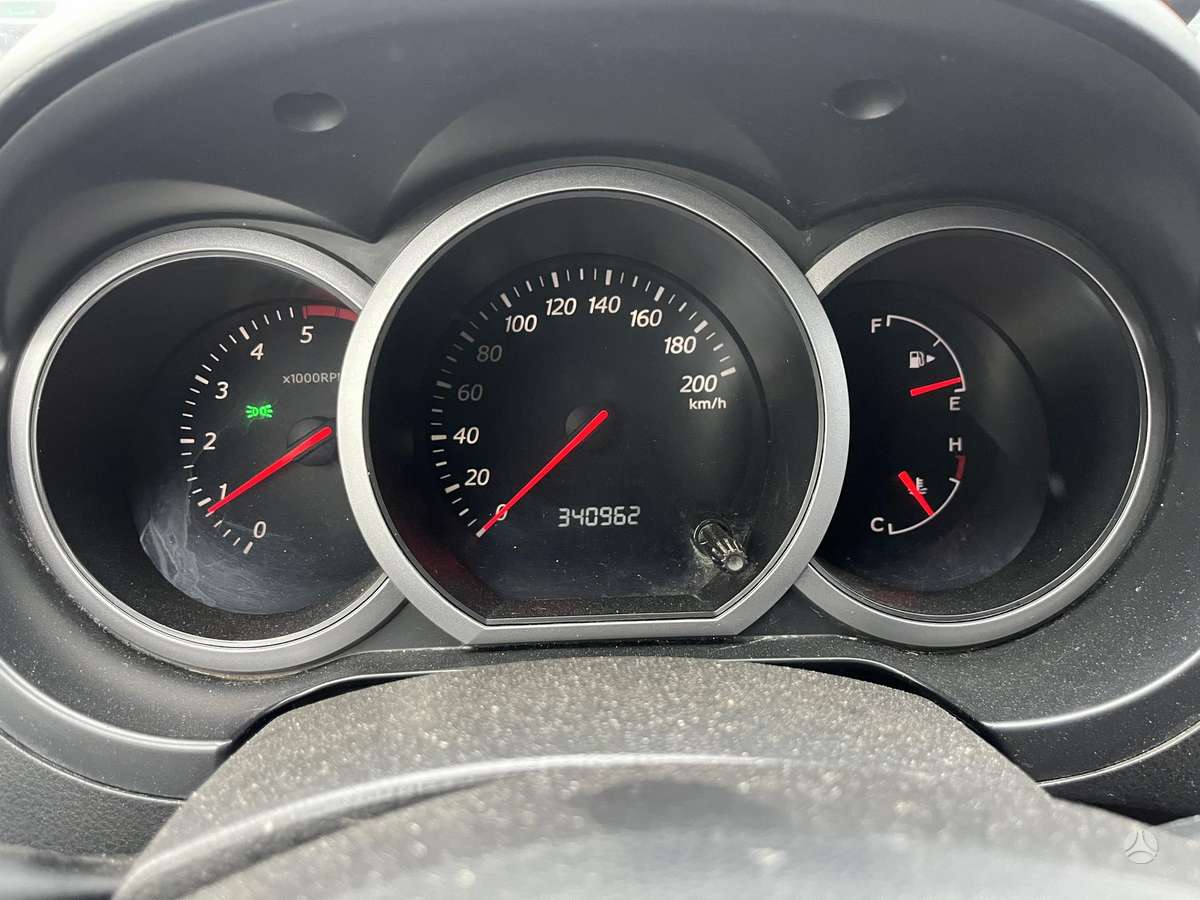 Suzuki Vitara 2006 — photo 8
