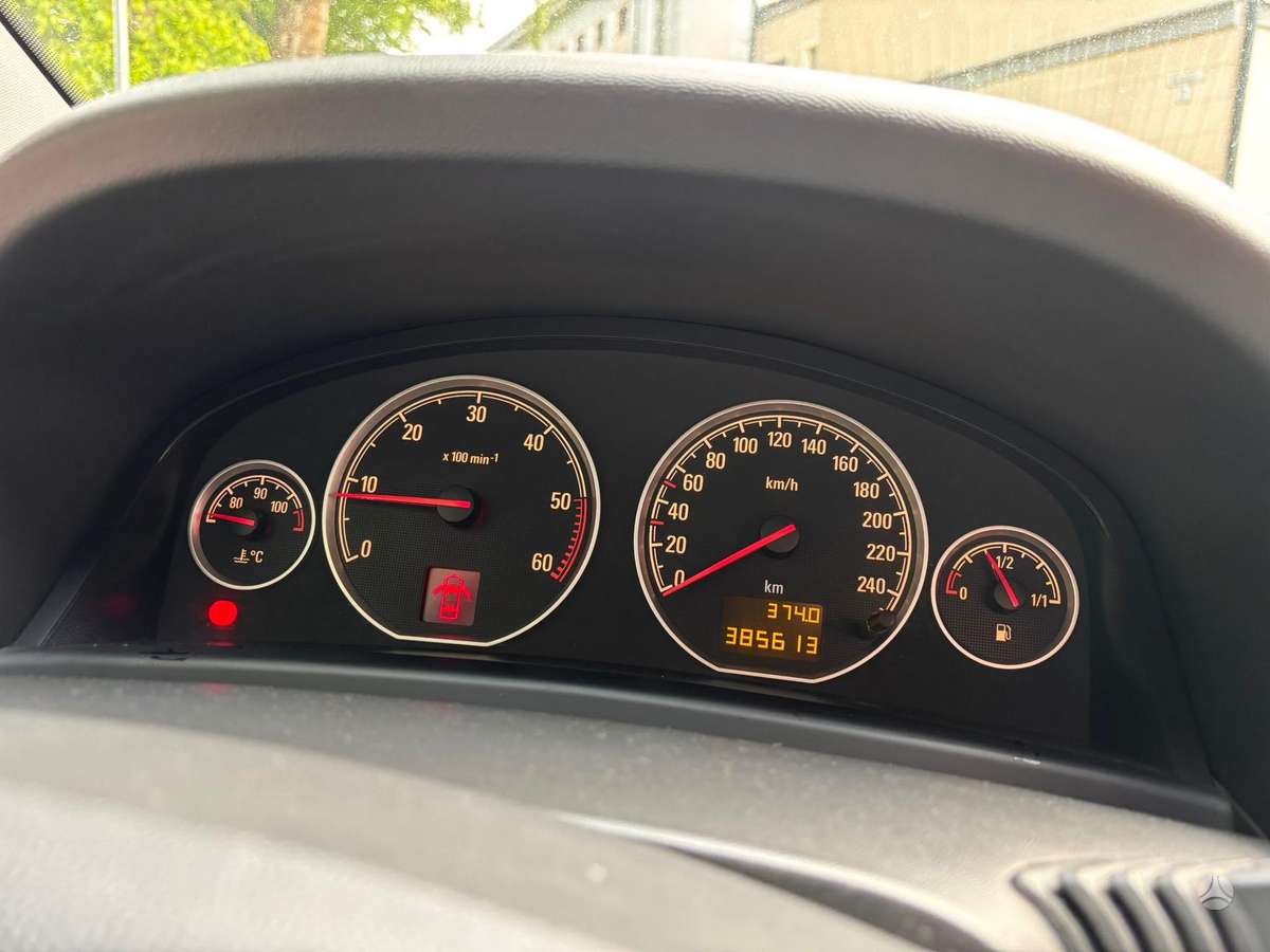 Opel Vectra 2005 — photo 11