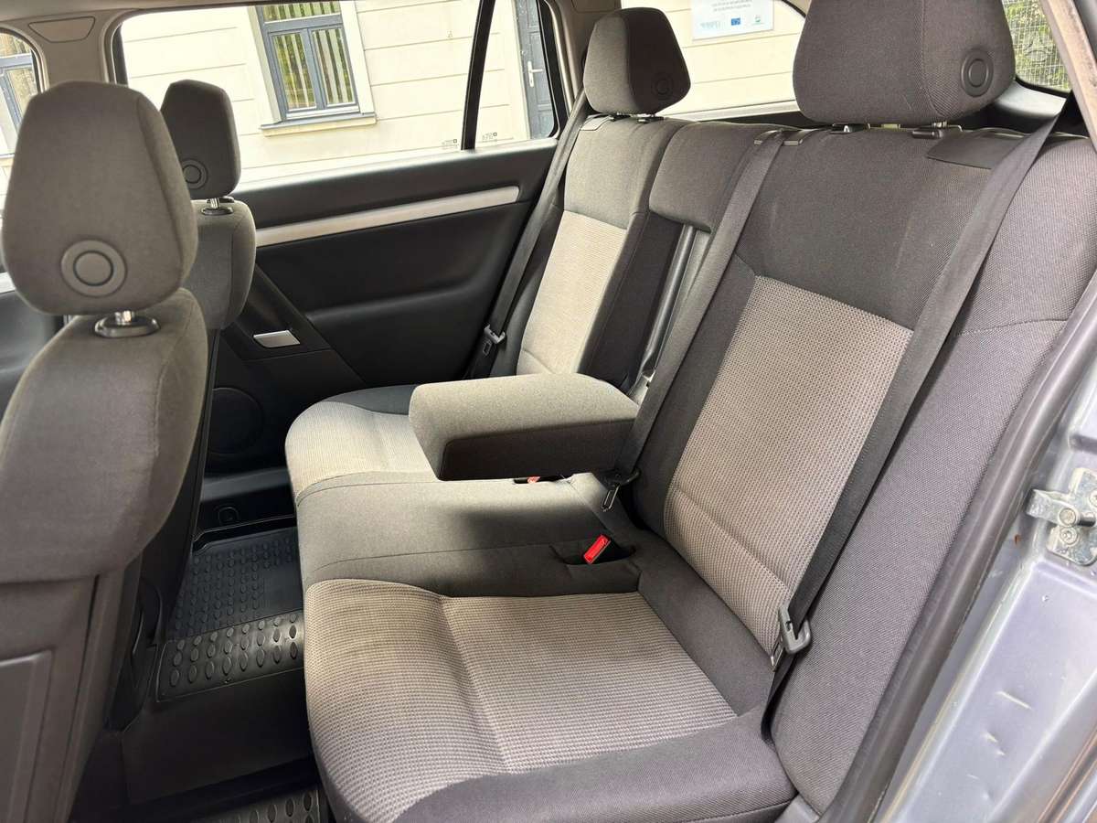 Opel Vectra 2005 — photo 13