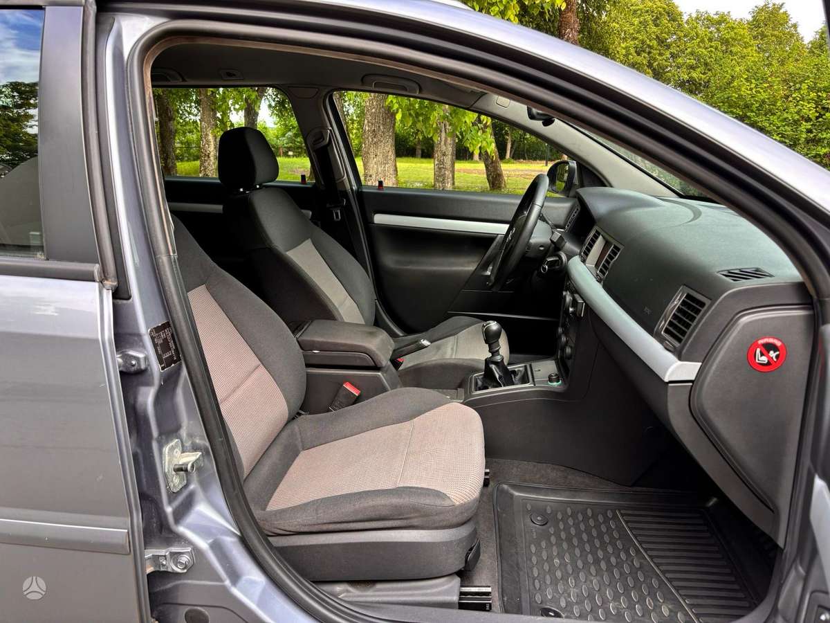 Opel Vectra 2005 — photo 15