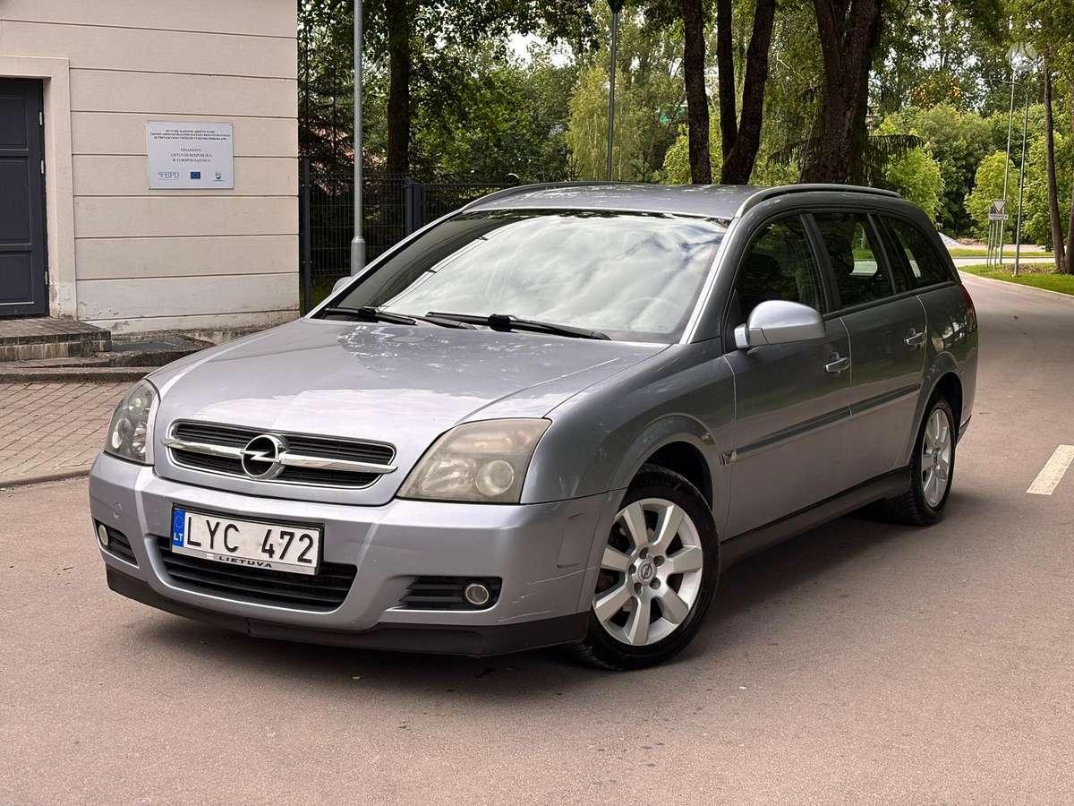 Opel Vectra 2005 — interior