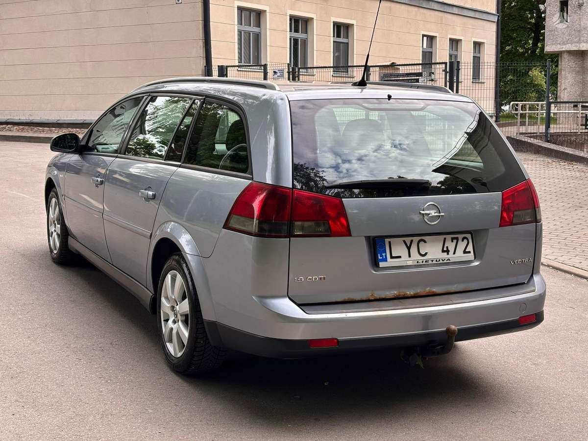 Opel Vectra 2005 — photo 6