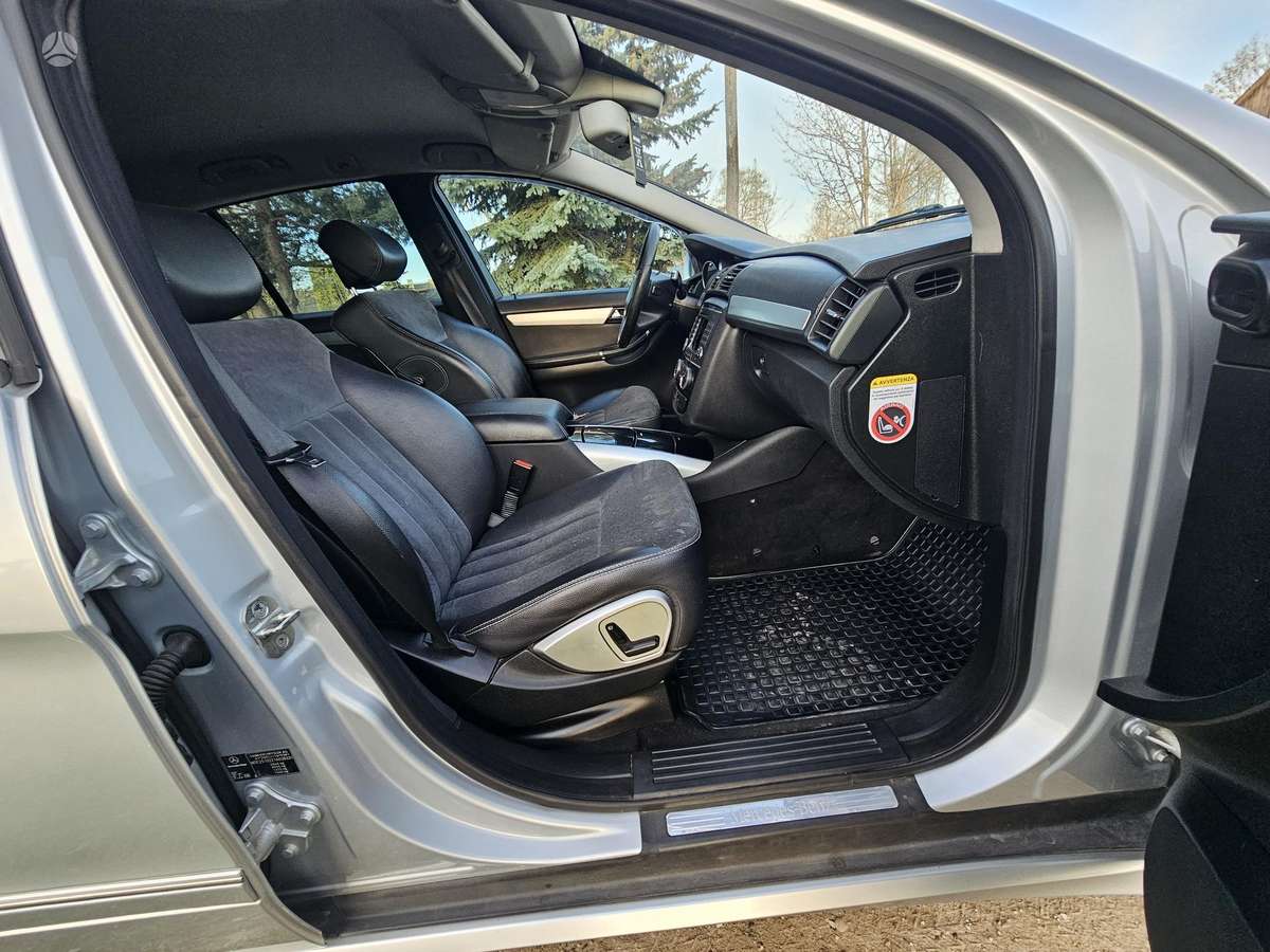 Mercedes-Benz R320 2006 — photo 20