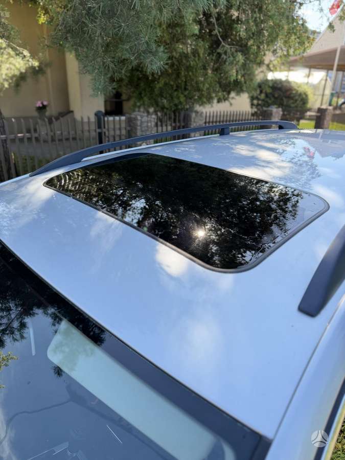 Volkswagen Passat 2010 — photo 11