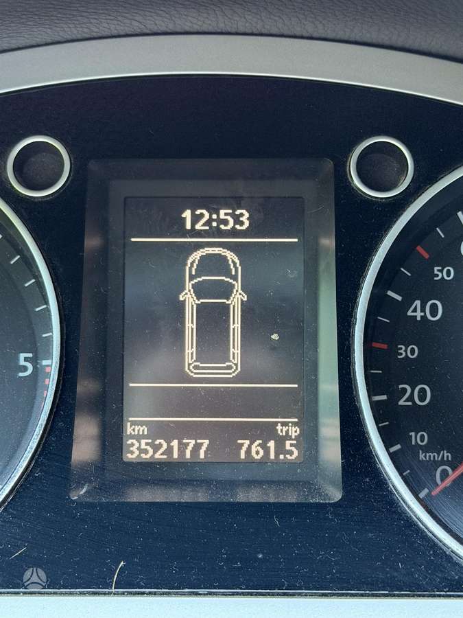 Volkswagen Passat 2010 — photo 30