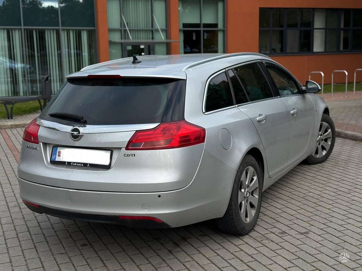 Opel Insignia 2011 — photo 5
