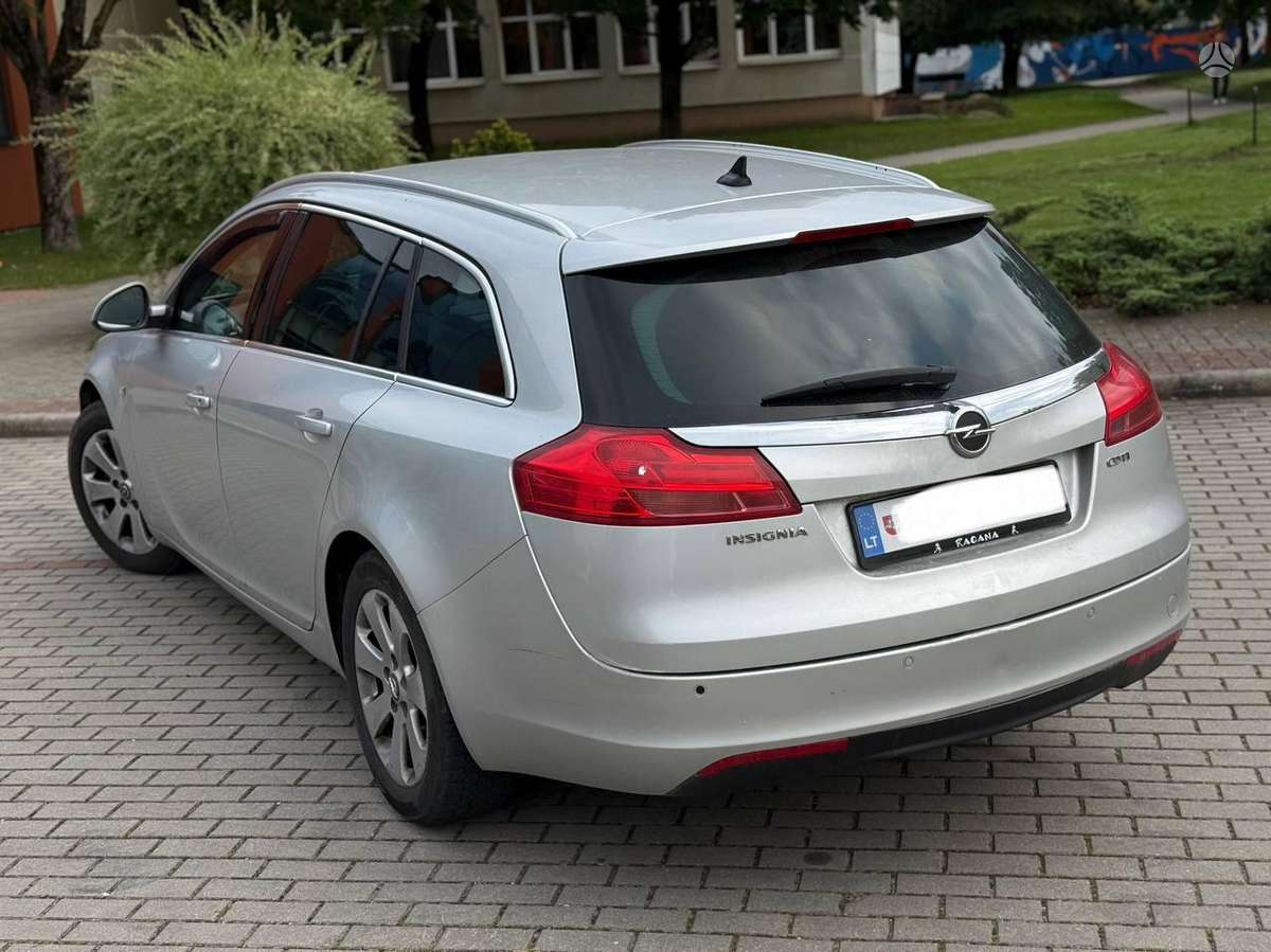 Opel Insignia 2011 — photo 6
