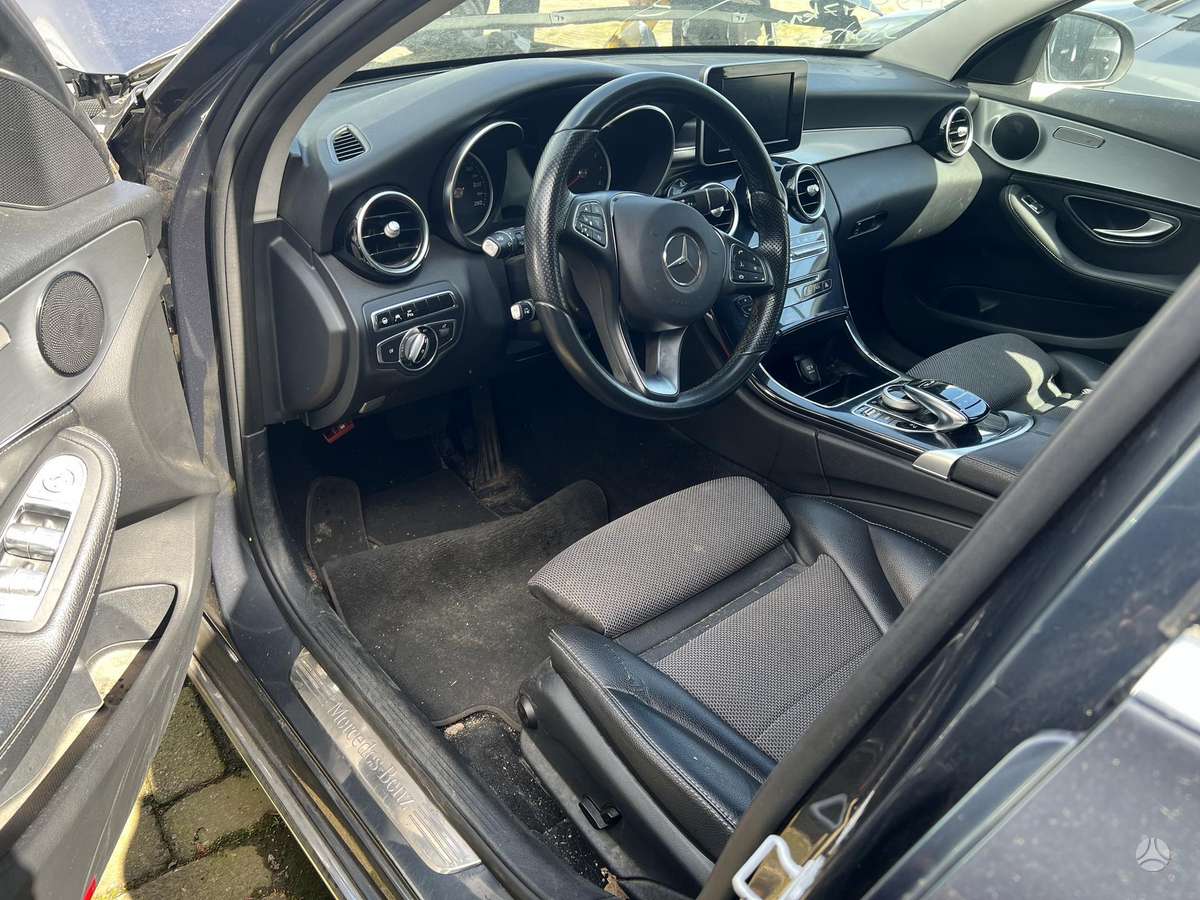 Mercedes-Benz C350 2015 — photo 5