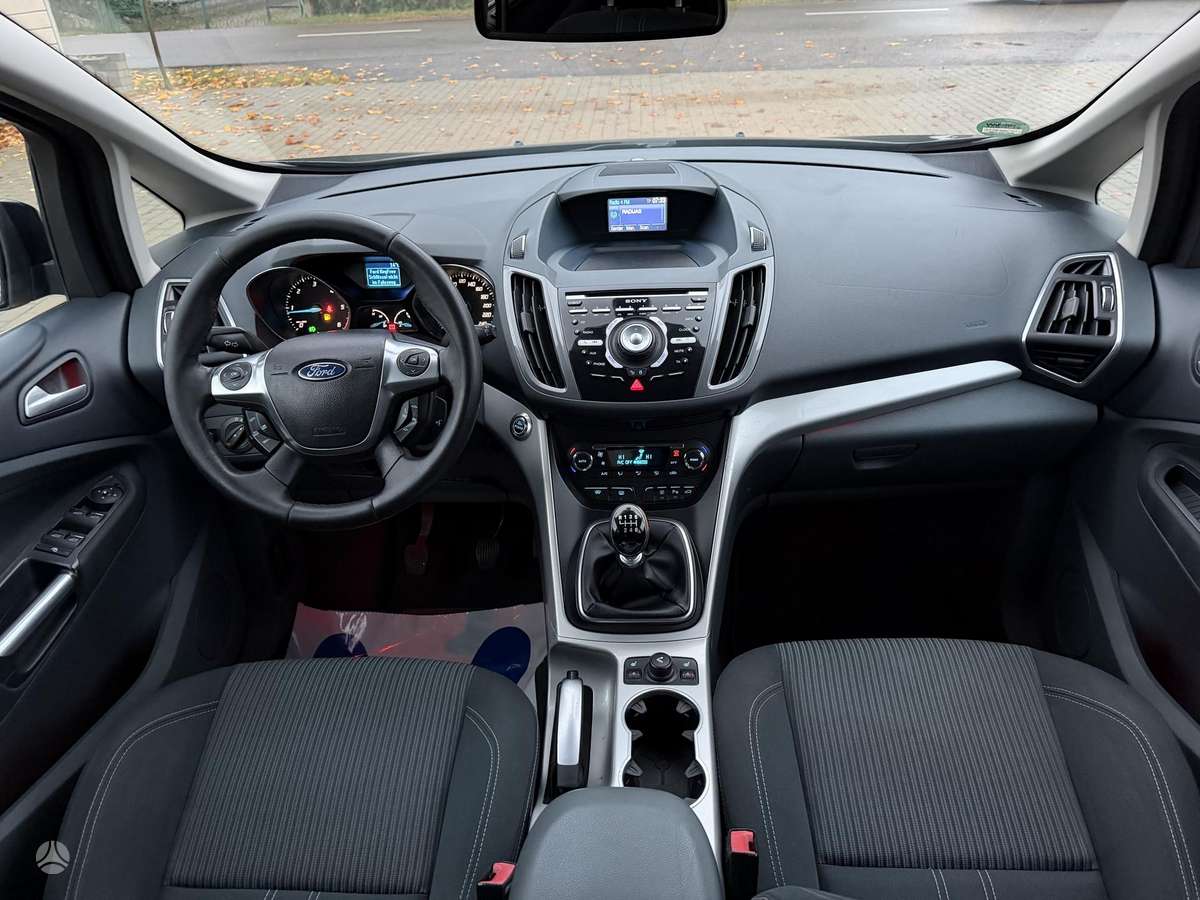 Ford Grand 2011 — photo 14