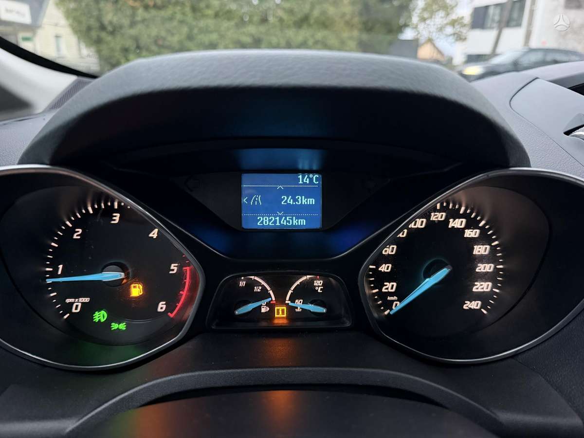 Ford Grand 2011 — photo 18