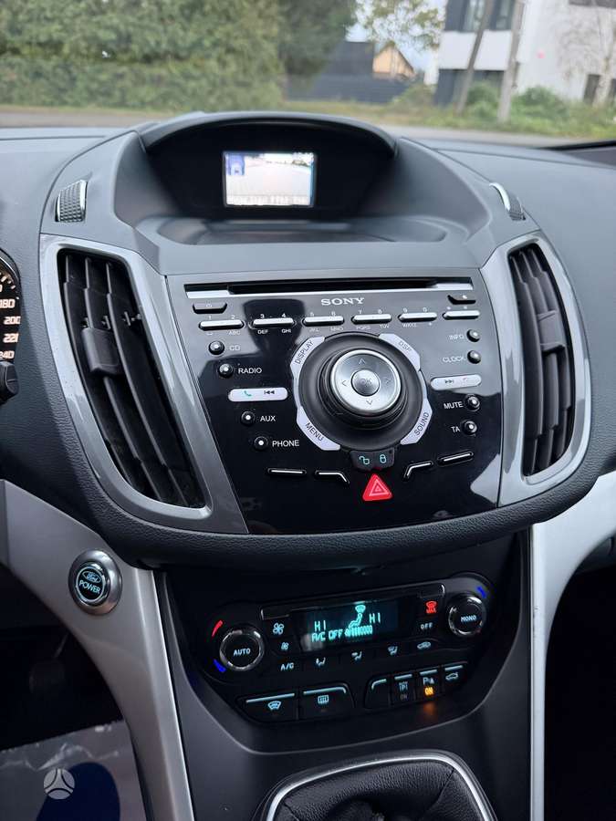 Ford Grand 2011 — photo 19