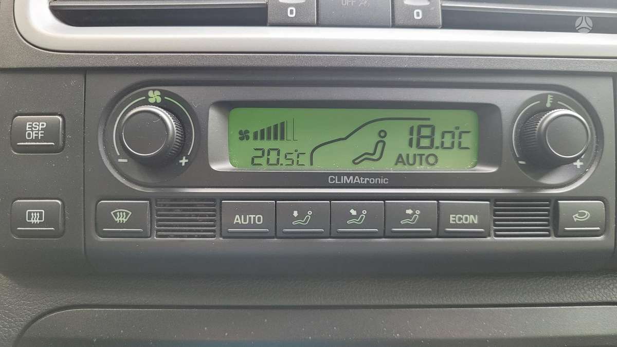 Skoda Fabia 2009 — photo 18