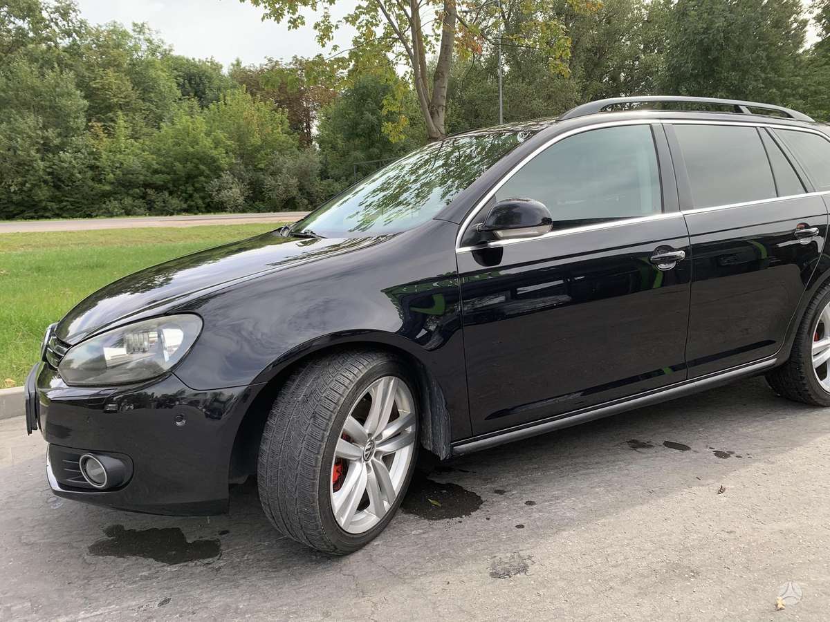 Volkswagen Golf 2011 — двигун 1968 cm³, 140 HP (103kW)