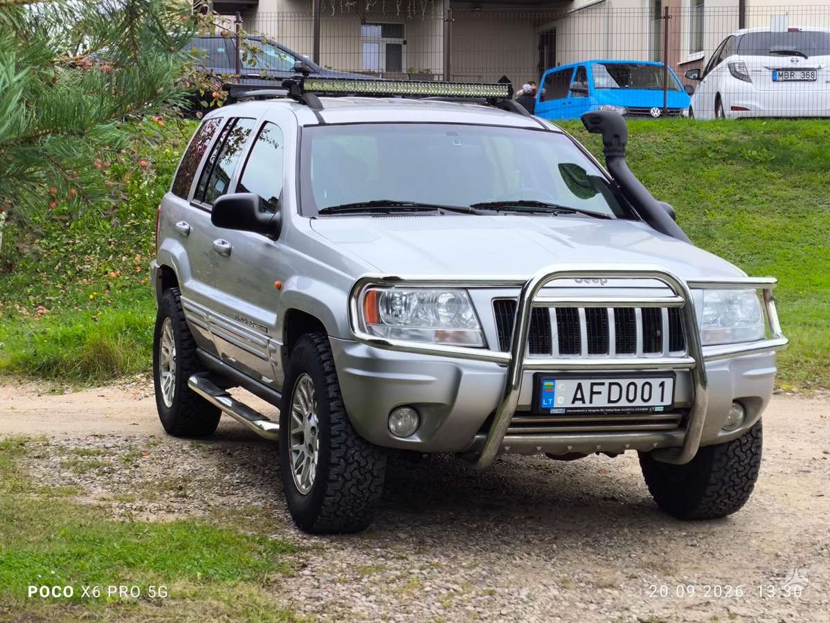 Jeep Grand 2004 — rear view
