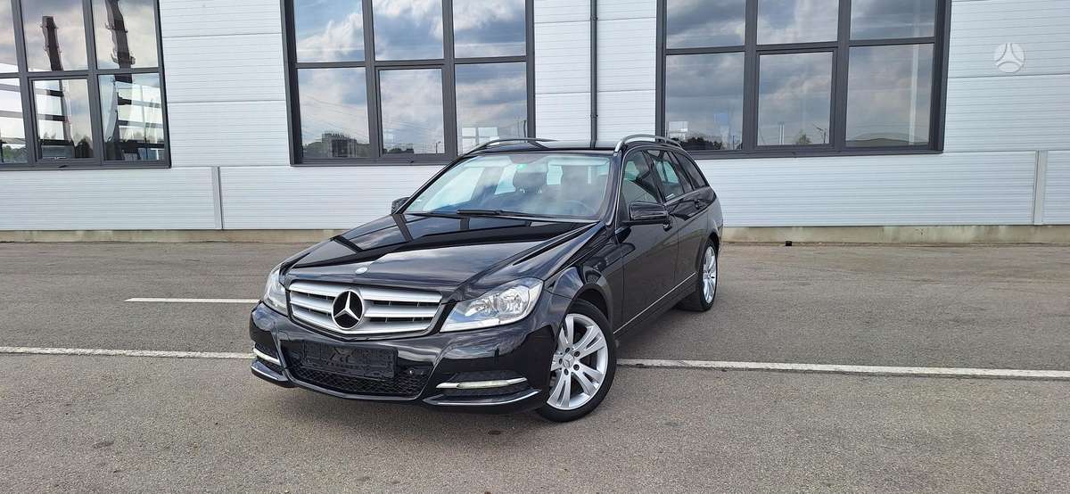 Mercedes-Benz C220 2012 — photo 5