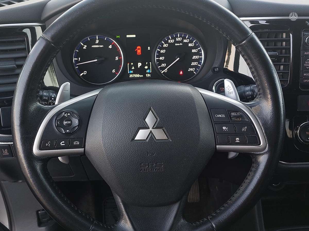 Mitsubishi Outlander 2014 — фото 8