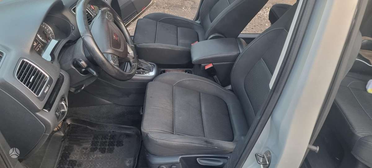 Seat Alhambra 2012 — photo 21