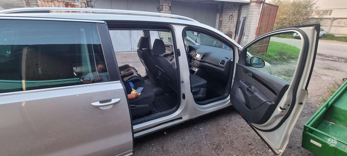 Seat Alhambra 2012 — photo 5