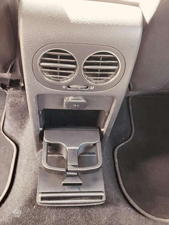Volkswagen Golf 2009 — photo 21