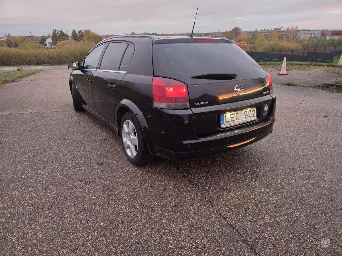 Opel Signum 2006 — interior