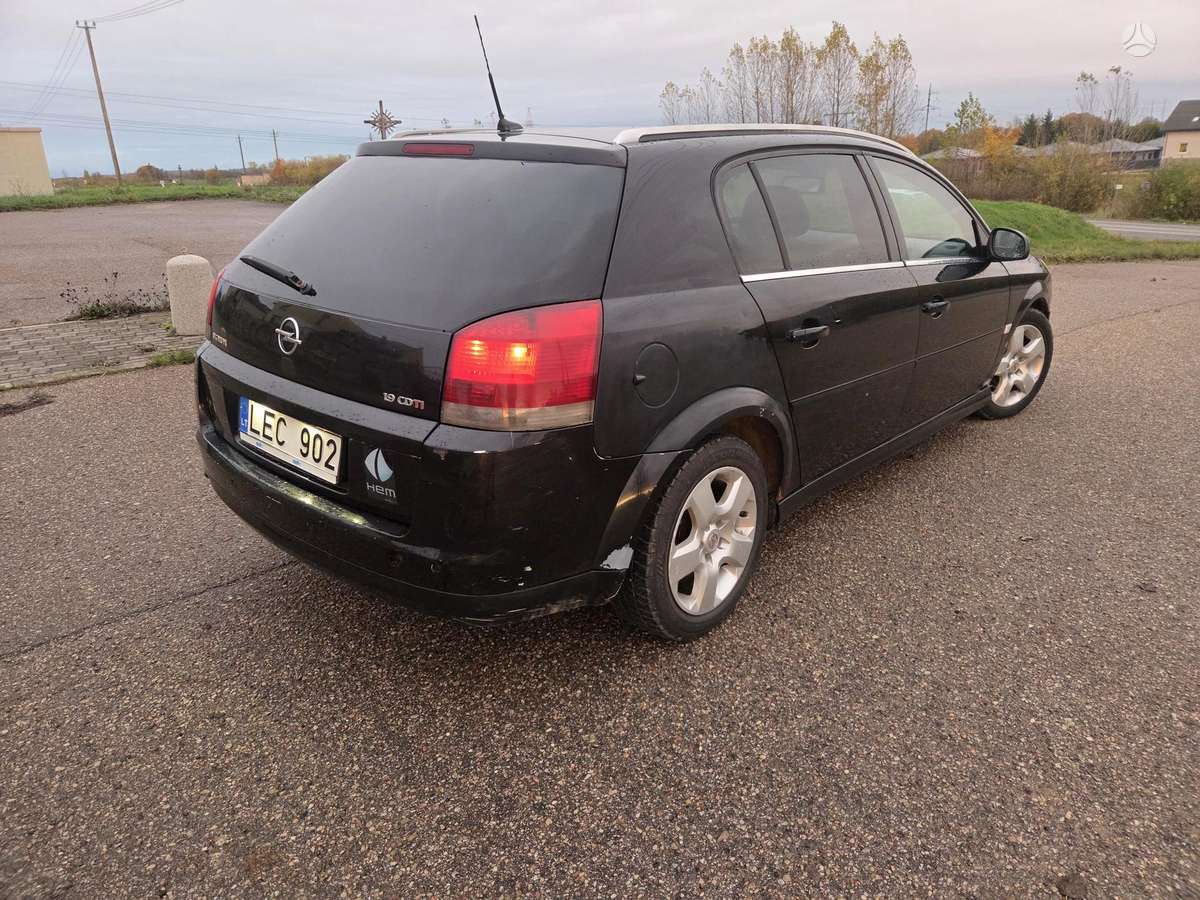 Opel Signum 2006 — engine 1900 cm³, 150 HP (110kW)