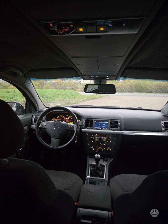 Opel Signum 2006 — photo 9