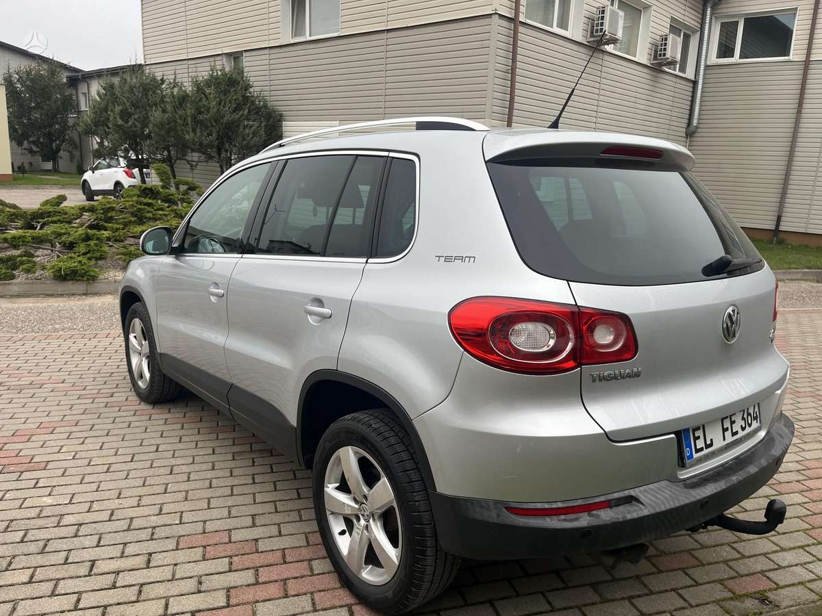 Volkswagen Tiguan 2010 — photo 7