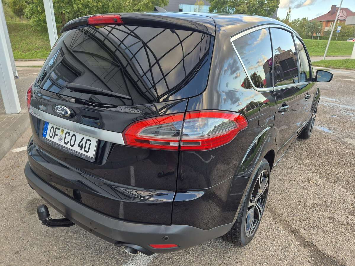 Ford S-MAX 2011 — photo 12