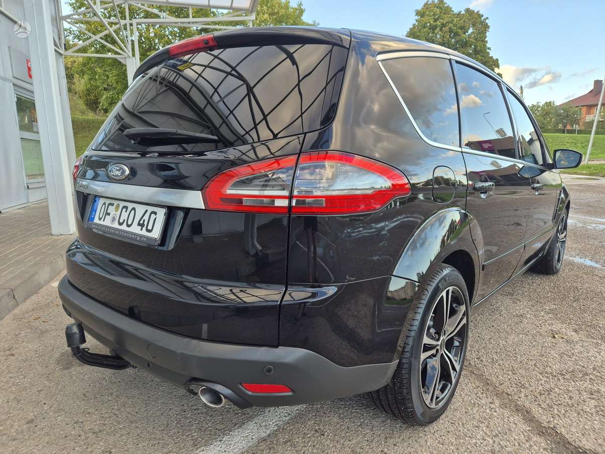 Ford S-MAX 2011 — photo 15