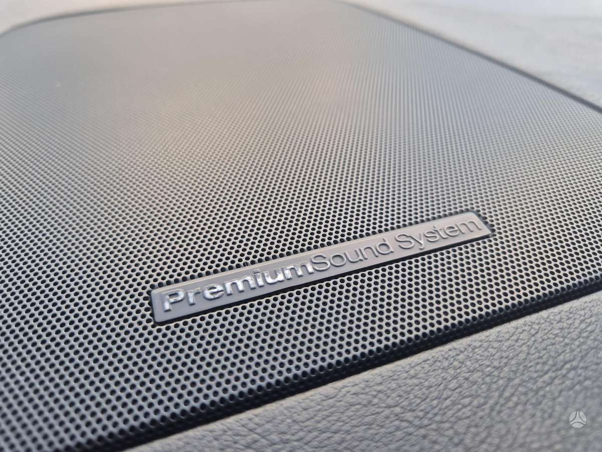 Ford S-MAX 2011 — photo 30
