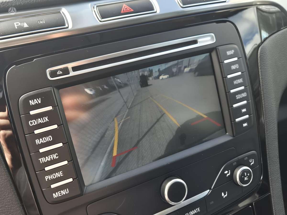 Ford S-MAX 2011 — photo 43