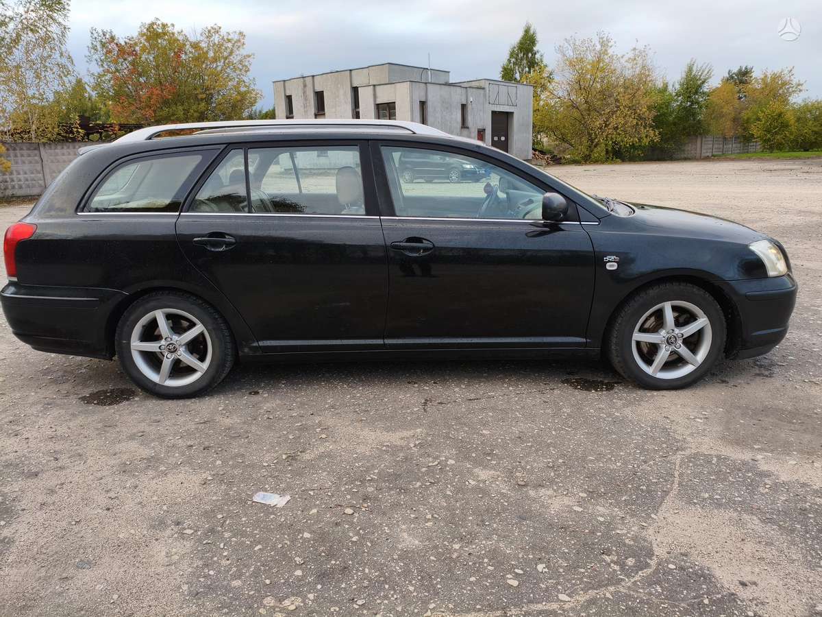 Toyota Avensis 2005 — photo 7