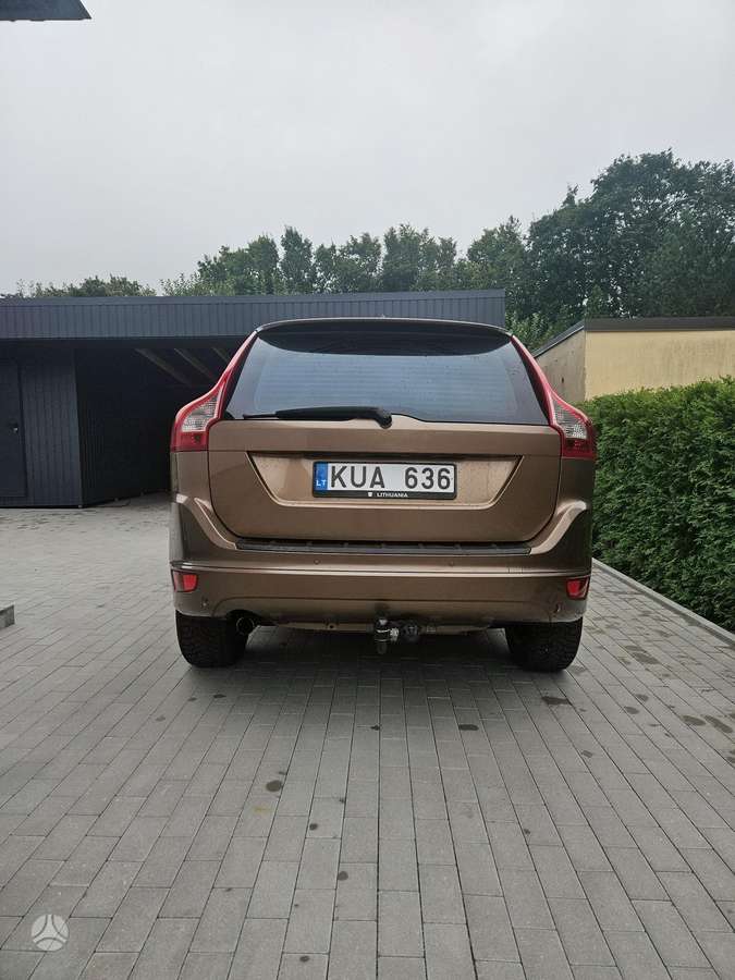 Volvo XC60 2009 — interior