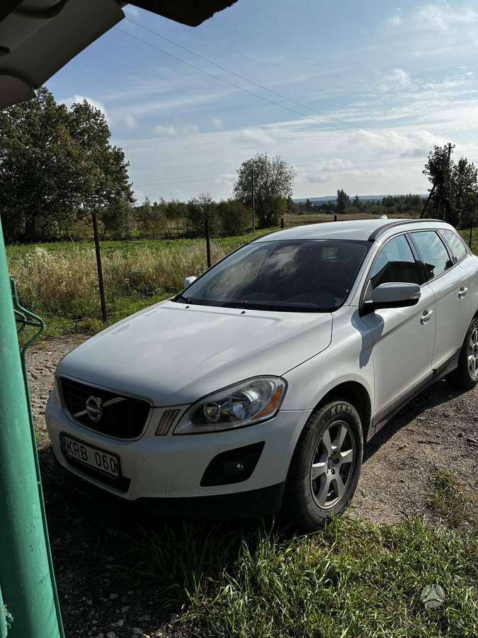 Volvo XC60 2009 — вигляд ззаду