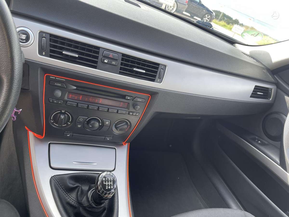 BMW 320 2006 — photo 14