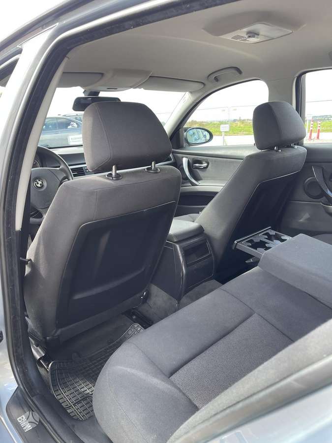 BMW 320 2006 — photo 19