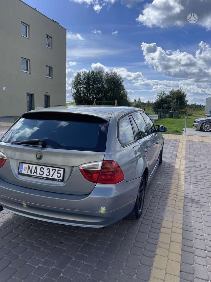 BMW 320 2006 — photo 8