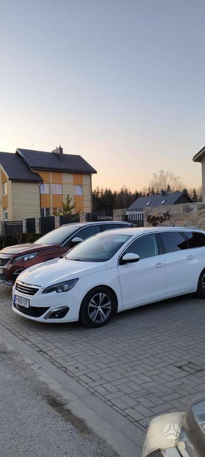Peugeot 308 2015 — photo 11