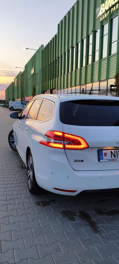 Peugeot 308 2015 — photo 13