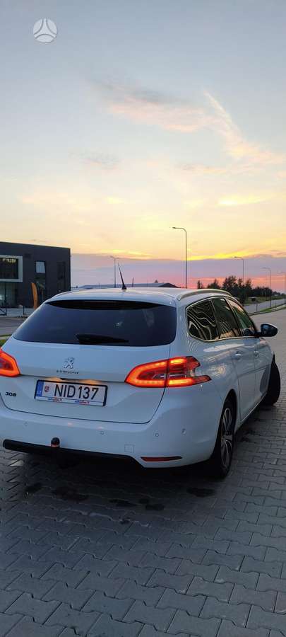 Peugeot 308 2015 — photo 16