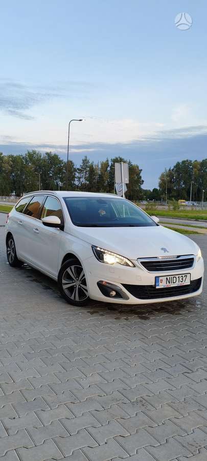 Peugeot 308 2015 — photo 18