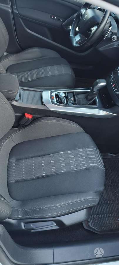 Peugeot 308 2015 — photo 25