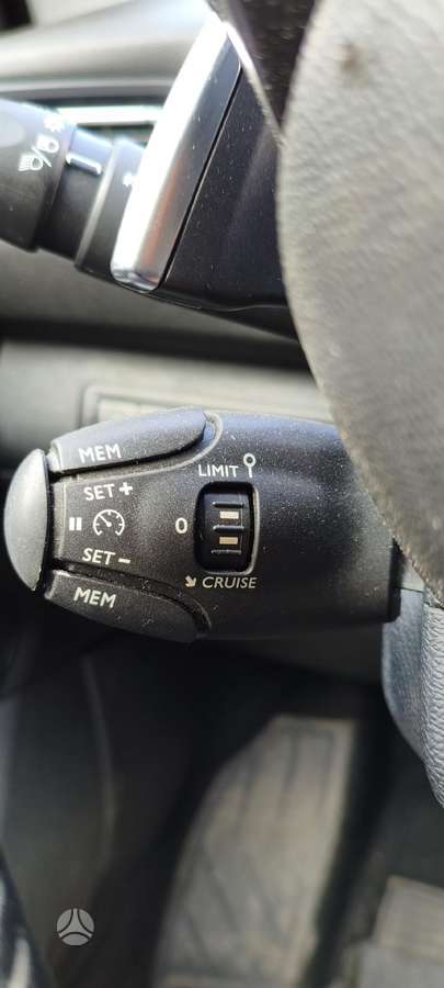 Peugeot 308 2015 — photo 39