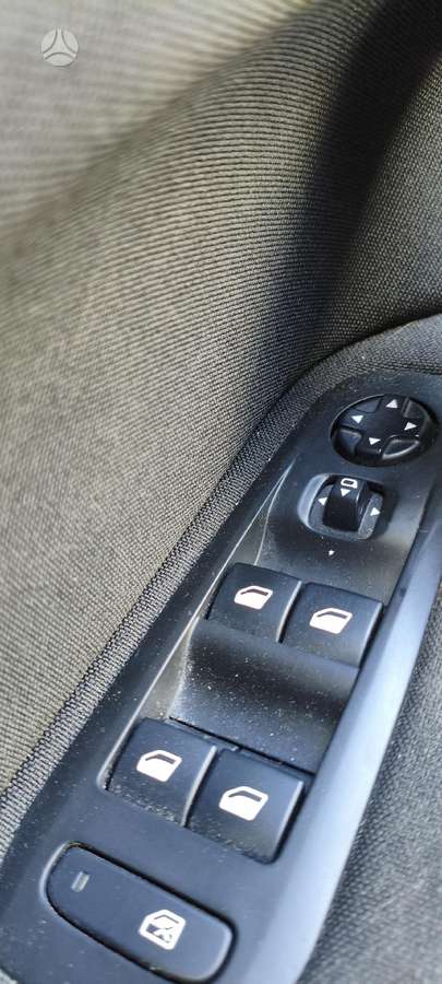 Peugeot 308 2015 — photo 44
