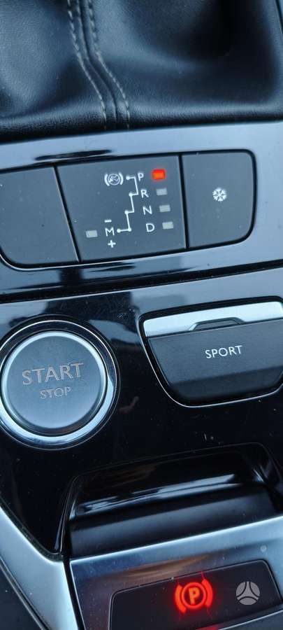 Peugeot 308 2015 — photo 6
