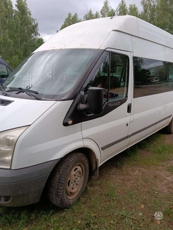 Ford Transit 2014 — rear view