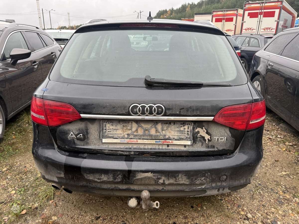 Audi A4 2012 — photo 5