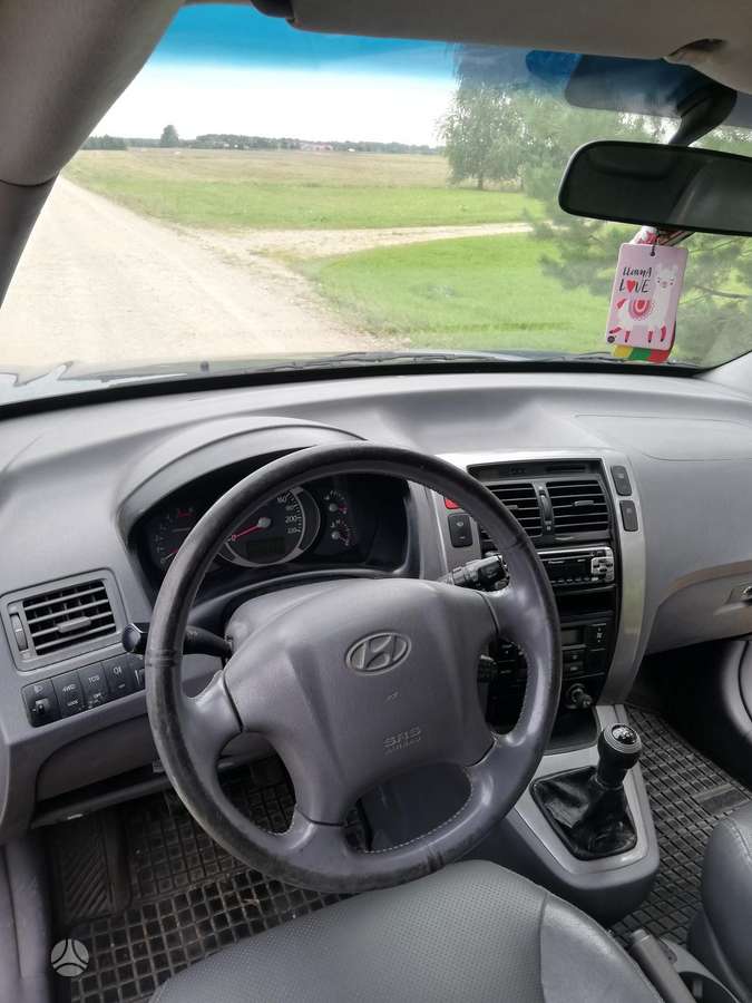 Hyundai Tucson 2004 — photo 5