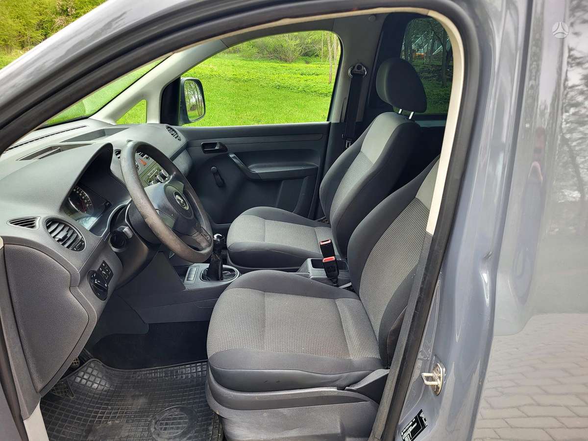 Volkswagen Caddy 2011 — photo 17